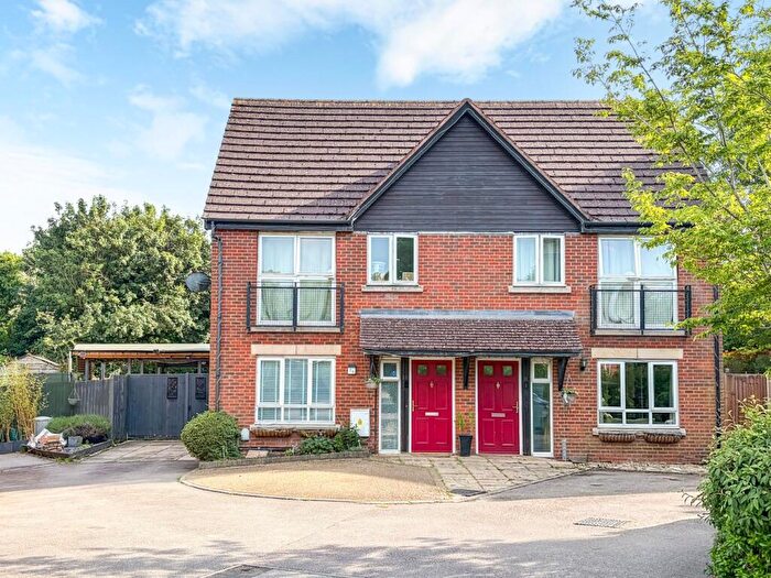 3 Bedroom Semi Detached House For Sale In Windrush Close, Downhead Park, Milton Keynes, MK15