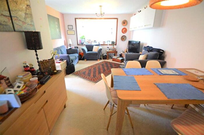 2 Bedroom End Of Terrace House To Rent In Chepstow Rise, Croydon, CR0
