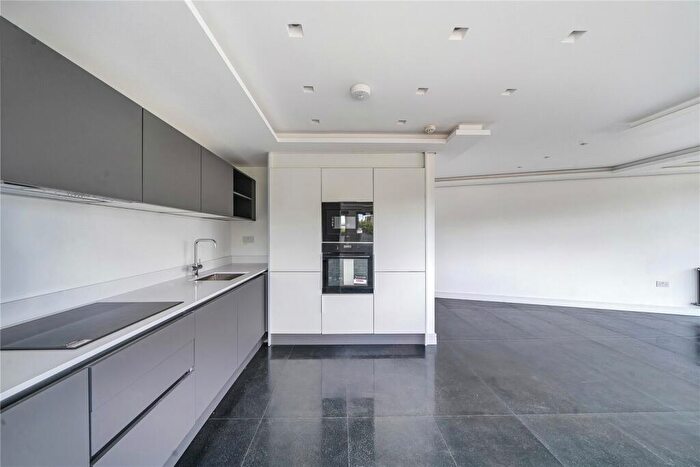 1 Bedroom Flat To Rent In Royal College Street, London, NW1
