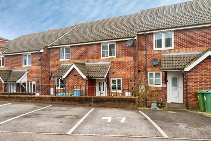 2 Bedroom Terraced House For Sale In Glen Road, Southampton, SO19