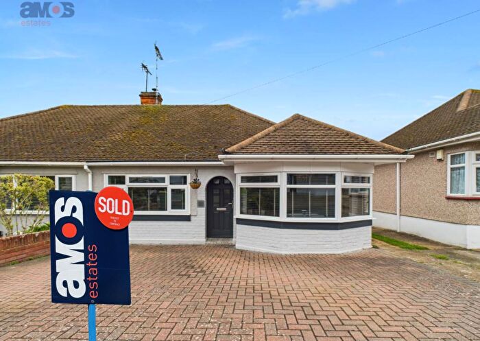 2 Bedroom Semi-Detached Bungalow For Sale In Broad Walk, Hockley, Essex, SS5