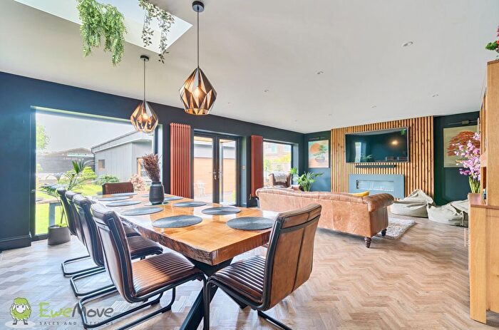 5 Bedroom Detached House For Sale In Braunton Road, Barnstaple, Devon, EX31