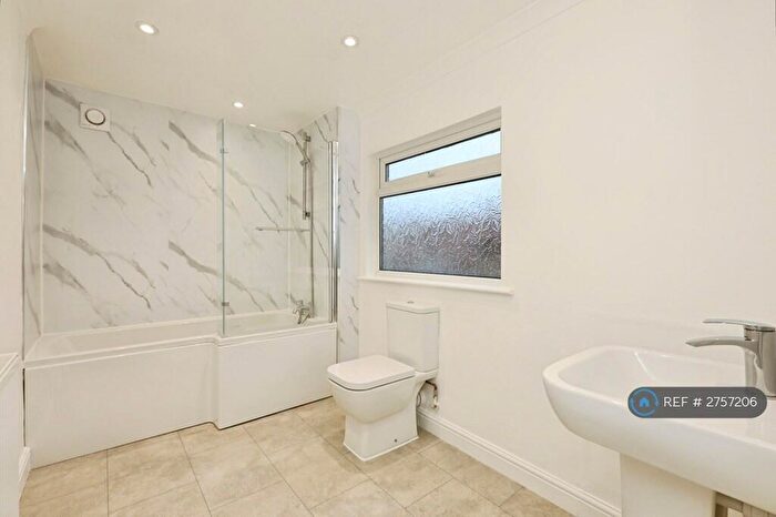 2 Bedroom Terraced House To Rent In Strawberry Road, Retford, DN22