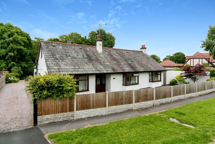 5 Bedroom Bungalow For Sale In Welsh Road, Little Sutton, Ellesmere Port, CH66