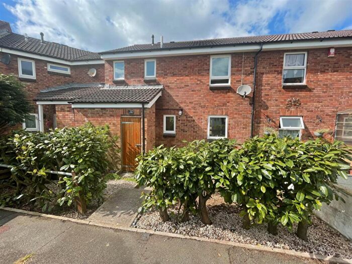 3 Bedroom Terraced House For Sale In Staddiscombe, Plymouth, PL9