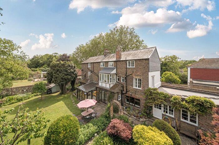 7 Bedroom Character Property For Sale In Strand Street, Sandwich - Offers In Excess Of £, CT13