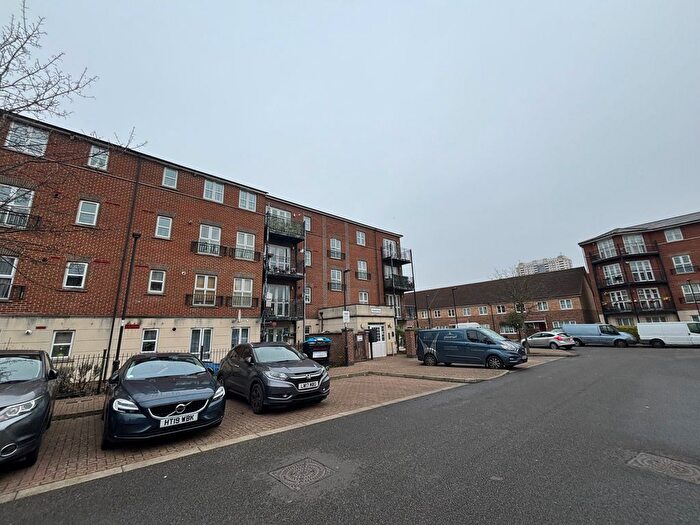 1 Bedroom Flat To Rent In Gareth Drive, Edmonton, N9