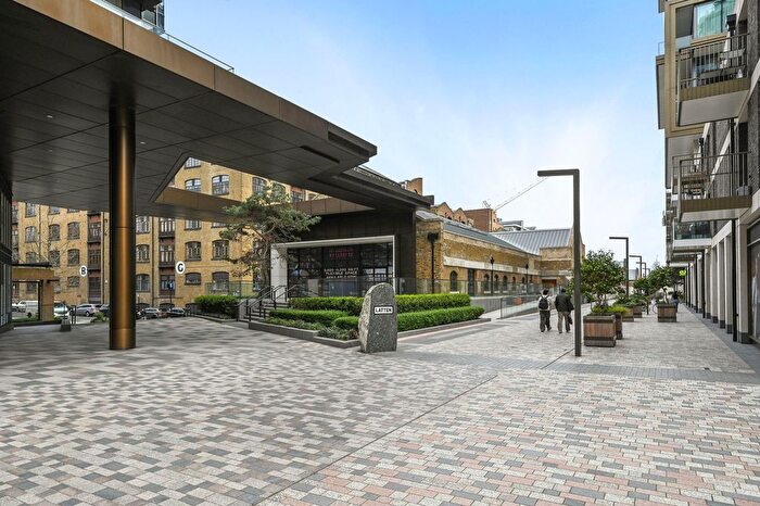 3 Bedroom Flat For Sale In Jade Wharf, London Dock, London, E1W