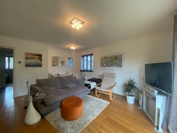 2 Bedroom Flat To Rent In Ashtree Court, Waltham Abbey, EN9