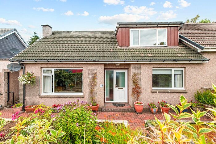 3 Bedroom Semi-Detached House For Sale In Tannahill Terrace, Dunblane, FK15