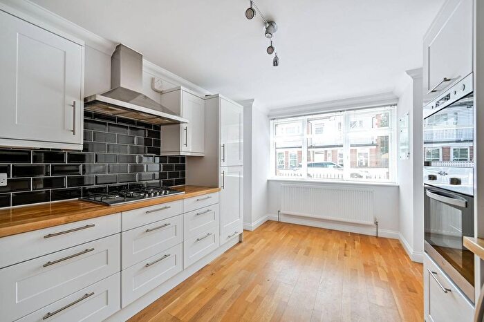 4 Bedroom Property To Rent In Riverview Gardens, Twickenham, TW1