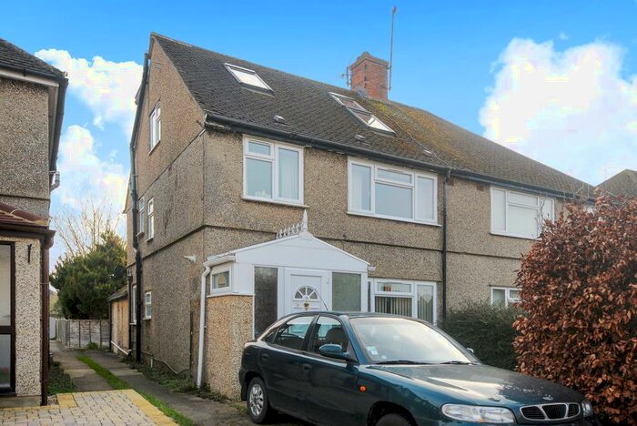 4 Bedroom Semi-Detached House To Rent In Marston, Oxford, OX3