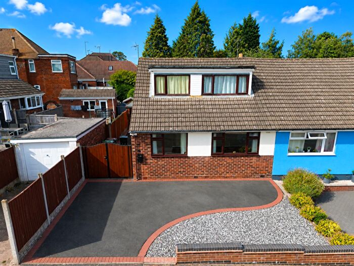 3 Bedroom Semi-Detached Bungalow For Sale In Woodford Close, Ash Green, Coventry, CV7