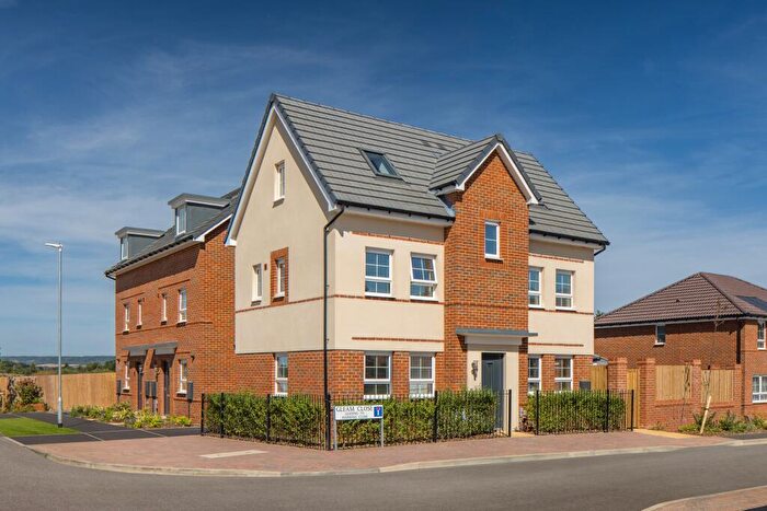 4 Bedroom Detached House For Sale In London Road, Aylesford, Kent, ME16