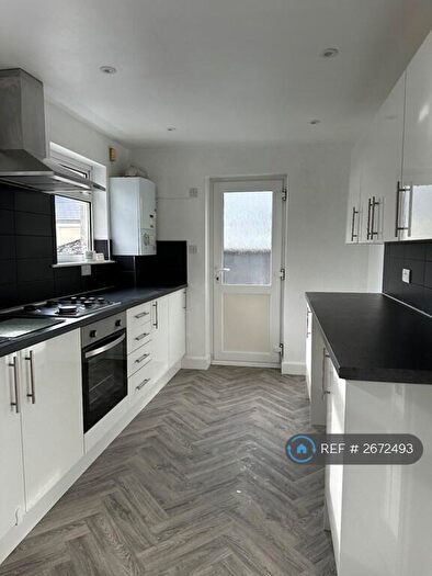 3 Bedroom Maisonette To Rent In Waterloo Street, Plymouth, PL4