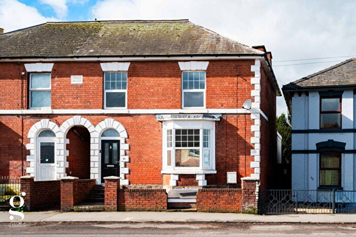 4 Bedroom Semi Detached House For Sale In Holmer Road, Hereford, HR4