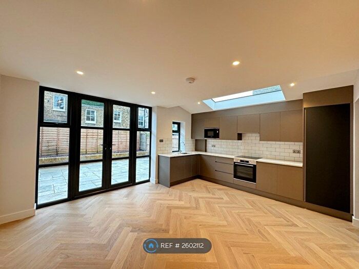 2 Bedroom Flat To Rent In Cotleigh Road, London, NW6