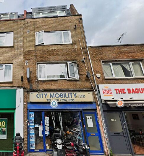 1 Bedroom Flat To Rent In Southwark Park Road, London, SE16