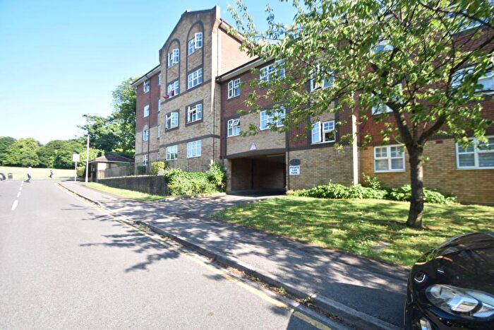 2 Bedroom Apartment To Rent In Garter Court, Knights Field, Luton, Bedfordshire, LU2