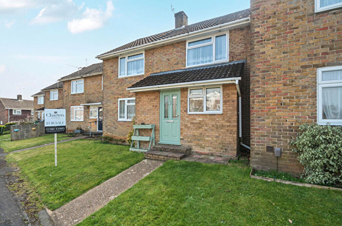 4 Bedroom Terraced House For Sale In Meggeson Avenue, Townhill Park, Southampton, Hampshire, SO18
