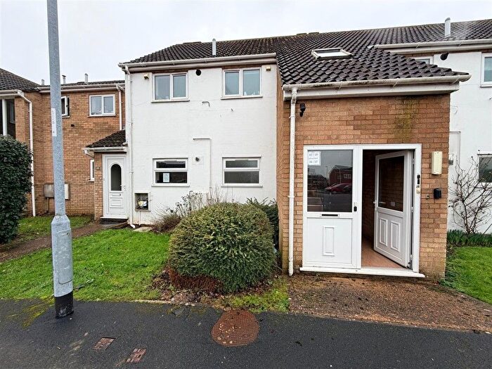 1 Bedroom Flat For Sale In Lorna Court, St. Ives, PE27