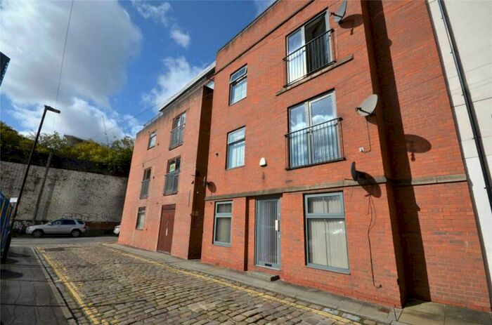 2 Bedroom Apartment To Rent In Southern, Manchester, M3