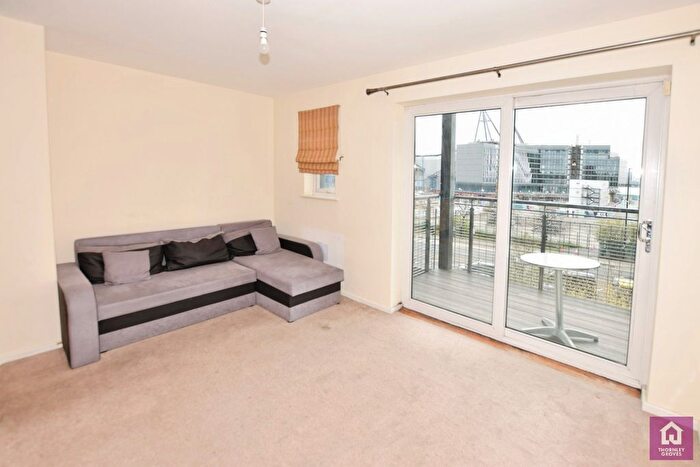 2 Bedroom Flat To Rent In The Cube, B The Waterfront, Openshaw, Manchester, M11