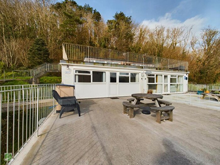 2 Bedroom Semi-Detached Bungalow For Sale In Millendreath Beach Resort, Millendreath, PL13