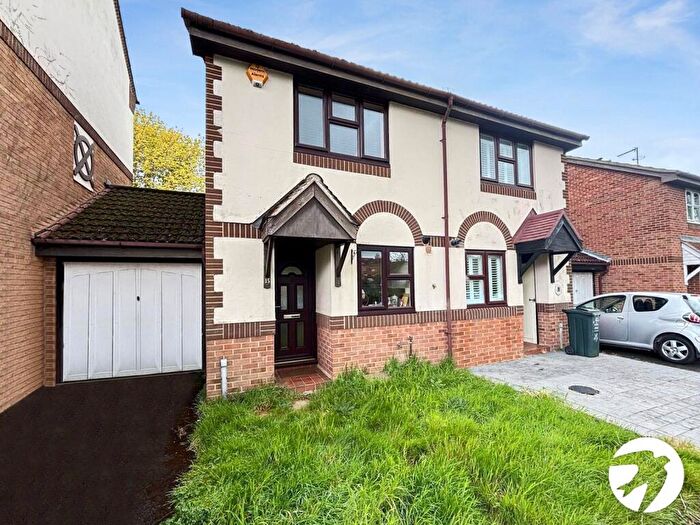 2 Bedroom House To Rent In Lagonda Way, Dartford, Kent, DA1