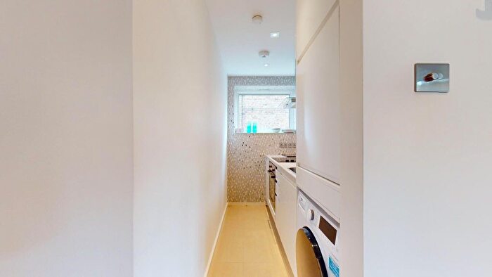 2 Bedroom Flat To Rent In Crawford Street, London, W1H