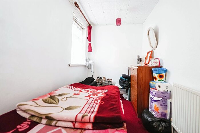 3 Bedroom Terraced House For Sale In Pretoria Road, Bordesley Green, Birmingham, B9