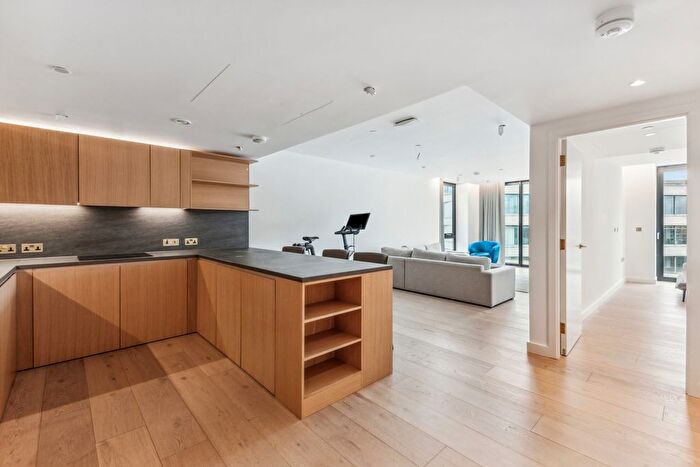 2 Bedroom Flat To Rent In Camley Street, King Cross, N1C