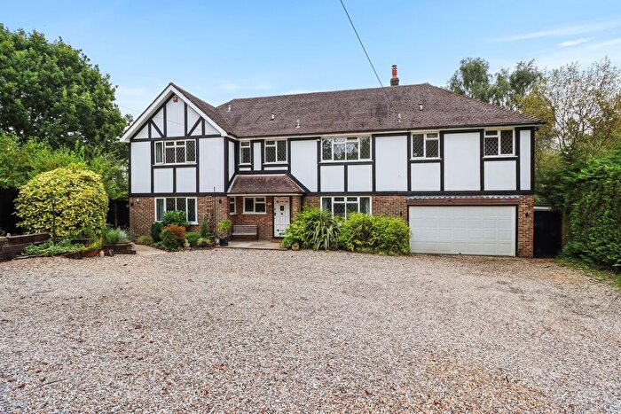 5 Bedroom Detached House For Sale In Back Lane, Cross In Hand, Heathfield, TN21