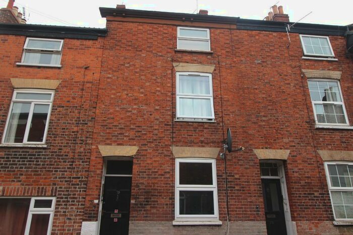 1 Bedroom Flat To Rent In Commercial Road, Grantham, NG31