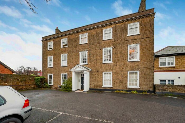 3 Bedroom Flat To Rent In Little Ealing Lane, London, W5