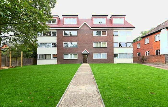 1 Bedroom Flat To Rent In Acer Lodge, Torrington Park, North Finchley, N12
