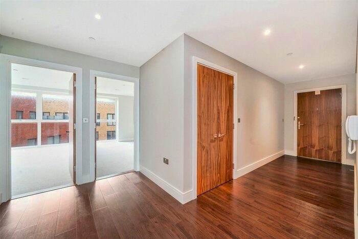 2 Bedroom Flat To Rent In Samuelson House, Bridge Road, Southall, Uxbridge, UB2