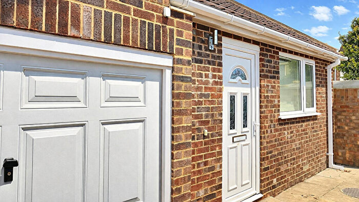 2 Bedroom Detached Bungalow For Sale In Priest Fields, Herne Bay, CT6