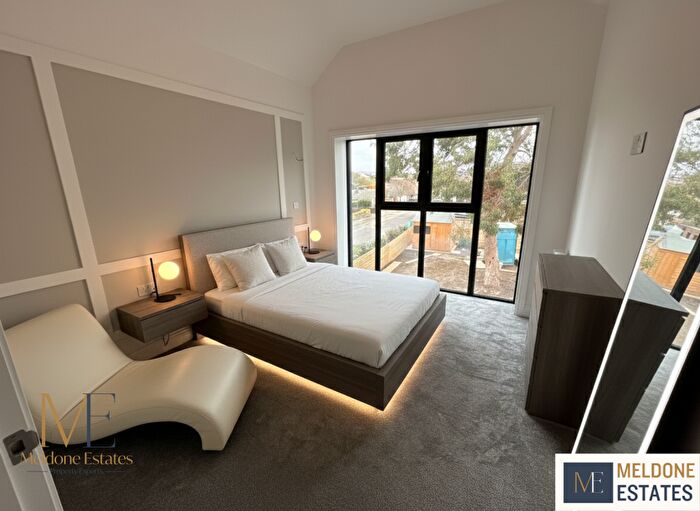 4 Bedroom Detached House For Sale In Golf Links Avenue, Gravesend, Kent, DA11