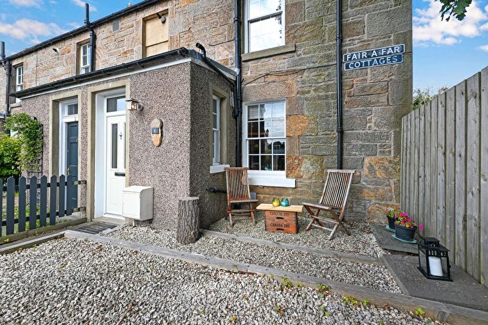 1 Bedroom Flat For Sale In Fair-A-Far Cottages, Whitehouse Road, Cramond, Edinburgh, EH4