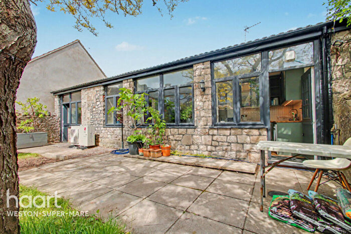 1 Bedroom Bungalow To Rent In Clarence Road North, Weston-super-mare, BS23