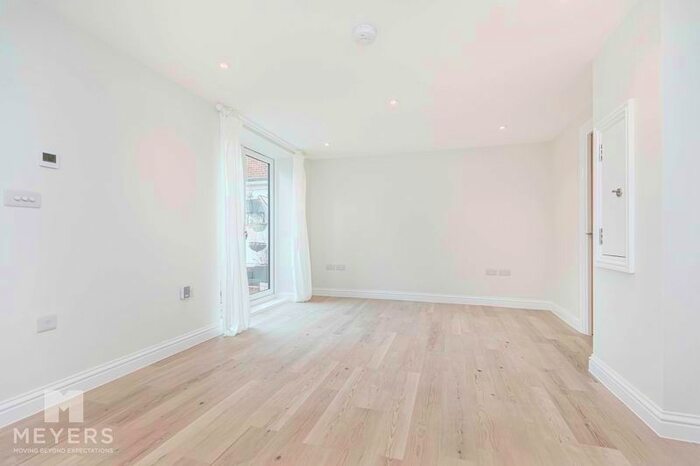 2 Bedroom Flat To Rent In Wilson Road, Bournemouth, BH1