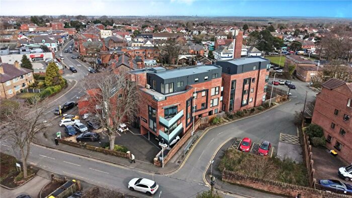 2 Bedroom Penthouse For Sale In Mount Avenue, Heswall, Wirral, CH60