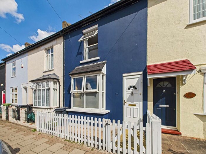 3 Bedroom Terraced House For Sale In Recreation Road, Bromley, Kent, BR2