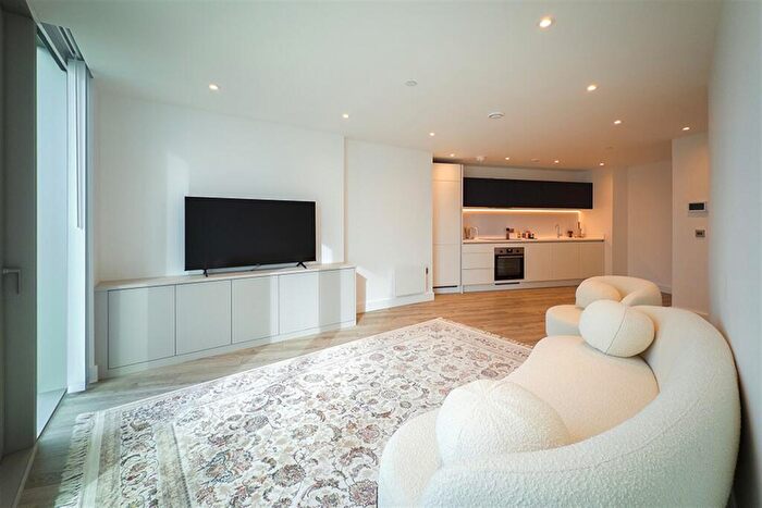 1 Bedroom Property To Rent In Thr, M15