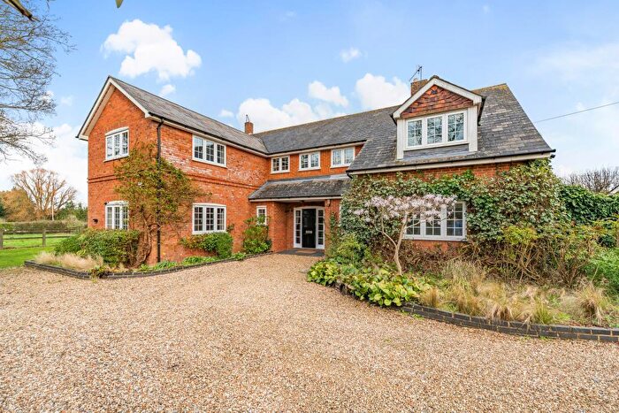 6 Bedroom Detached House To Rent In Winkfield Row, Berkshire, SL5