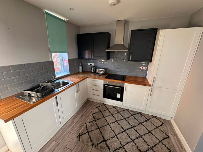 1 Bedroom Flat To Rent In Nelson Road, Twickenham, TW2