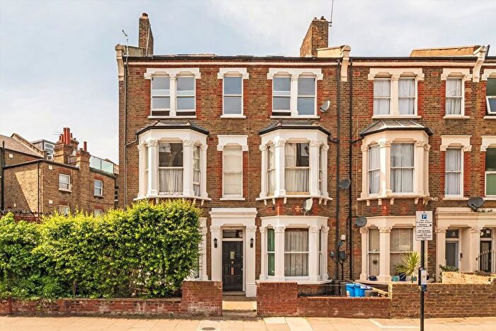 3 Bedroom Flat To Rent In Portnall Road, Maida Vale, W9