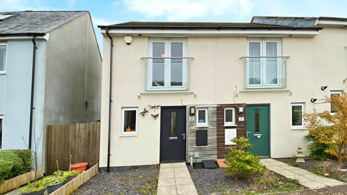 2 Bedroom End Of Terrace House For Sale In Fleetwood Gardens, Plymouth, PL6