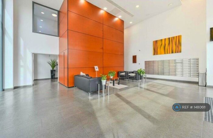 1 Bedroom Flat To Rent In Blackwall Way, London, E14